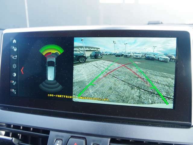 バックカメラ：車庫入れもラクラク♪♪ご家族で乗られる方や、初心者の方でも安心してお乗りいただけます！