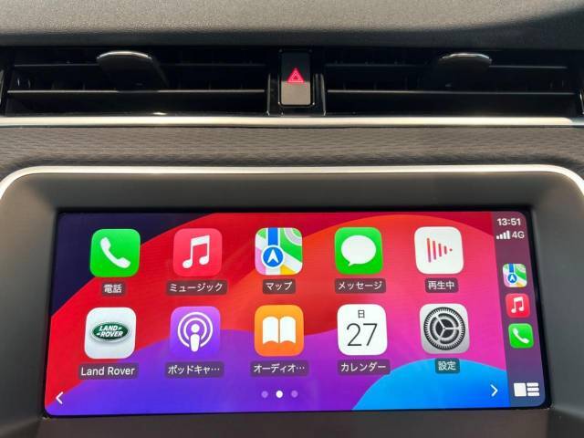 純正SSDナビを装備しております。最近はナビなしだと不便なシーンが多いですね。アップルカープレイ/アンドロイドオートも装備しており、スマホのアプリや、グーグルマップ等をモニターに表示可能です！！