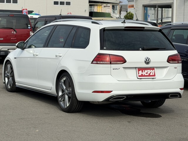 都城・小林・延岡・鹿児島でオートピア21を展開するマルエイ自動車です。在庫総台数2,000台以上。半世紀以上の実績でこれからもお客様のご期待に添えるよう努めてまいります。