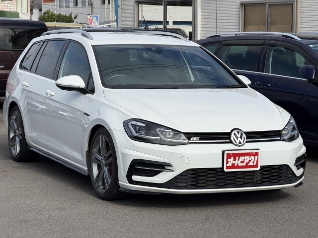 ・ETC2.0・プッシュスタート・追従式クルコン・パドルシフト・アイドリングストップ・フロントアシスト・横滑り防止・車線逸脱抑制・後側方車両検知警報・後退時衝突軽減ブレーキ・オートハイビーム・ルーフレール