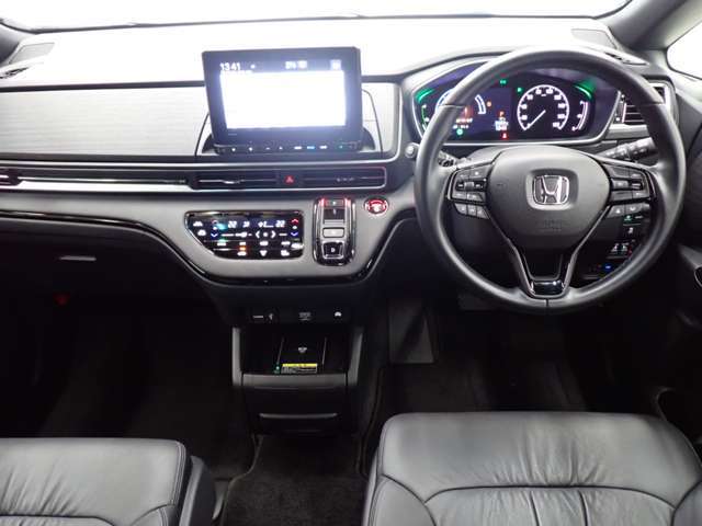 当店の禁煙車両は、スタッフ2人以上で確認し、タバコの匂いが無いものを【禁煙車】として扱っています。(アレルギーや敏感な方は現車確認時にご確認下さい。)