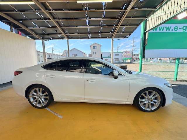 当社では中古車の他に、新車に月々6千円台から乗れる「スマート定額プラン」をご用意しております！毎月のお支払金額に車検代や毎年の税金も含んでます！詳しくは【http://www.e-g-a.co.jp/newcar_lp】にアクセス！