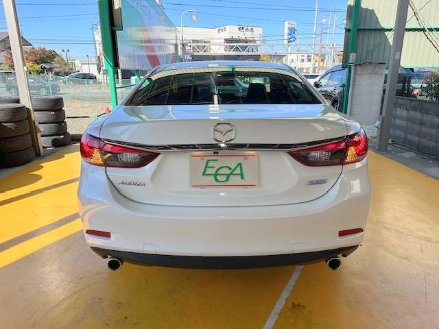 ご希望のお客様には、納車時までに細かなキズやヘコミなどを当社工場にて修復後お渡しする事も可能ですので、お気軽にスタッフまでご相談ください！（別途費用）