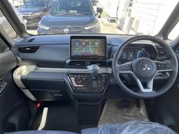 【インパネ全体】全方位で視界が広く、高い目線で運転もしやすいです！