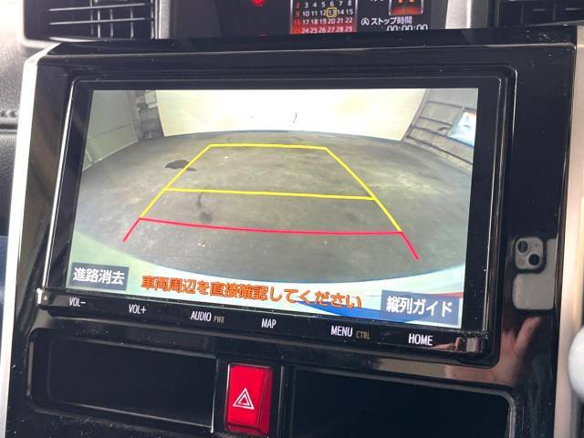 【バックカメラ】駐車時に後方がリアルタイム映像で確認できます。大型商業施設や立体駐車場での駐車時や、夜間のバック時に大活躍！運転スキルに関わらず、今や必須となった装備のひとつです！