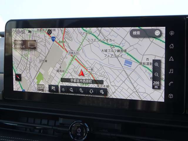 【ナビ】メーカーSDナビ付きです。目的地を設定すれば初めての場所でも簡単に行くことができます。もちろん音楽だって聴けちゃいます♪