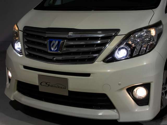 最長5年間走行無制限保証！車種ごとの専門メカニックよる全車展示前点検済み！自己診断コンピューターによる測定を行い合格車輌のみ展示させて頂いております！