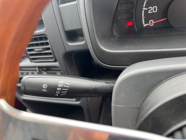 多くのスタッフが外出しており、不在の場合もございますので、ご来店の際には、一度ご連絡頂けますと幸いです。