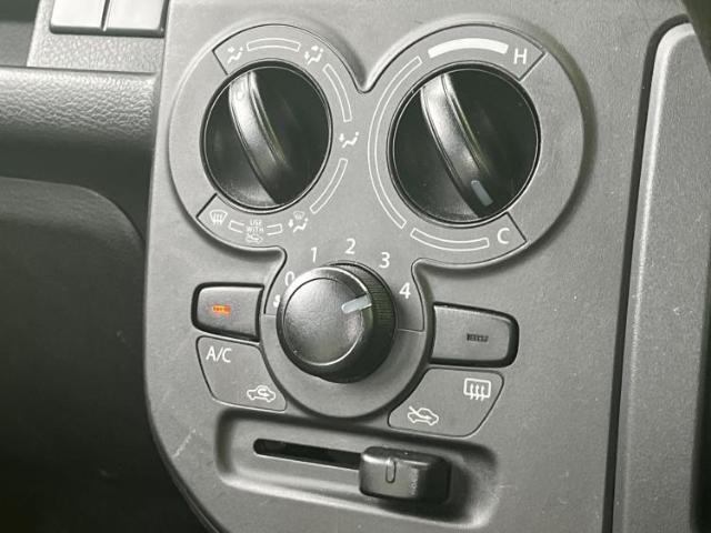 お車に合わせて無料保証以外にも、保証範囲、期間、距離を拡充させた有料保証もご用意しております！中古車の購入が初めてで不安・・・というお客様もご安心ください！