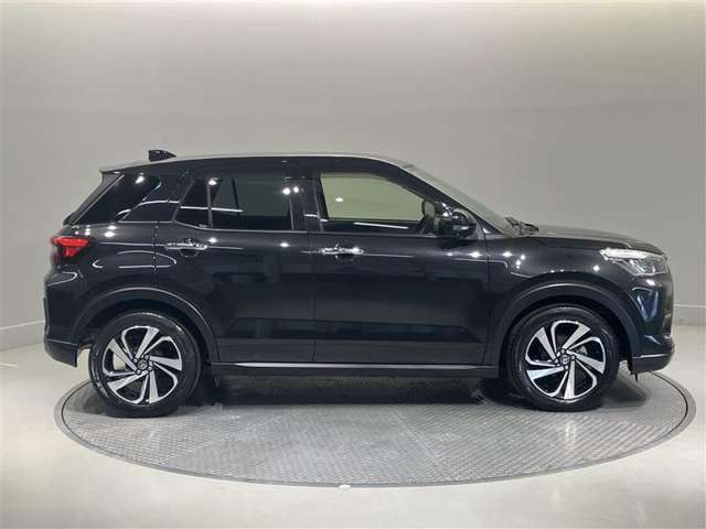 ご覧いただいておりますお車が、商談中または、売約済みの場合がございます。予めご了承ください。気になるお車がございましたら、お早目のお問い合わせをオススメ致します(^^♪