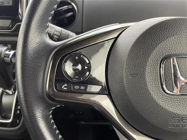 【運転席操作部】快適なドライブを楽しむための機能が装備されています！運転席から触れるので、使いやすいです！除菌プランいれていただくと、さらに清潔で安心していただけます！