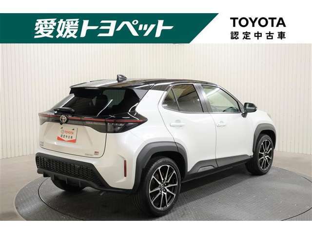 お洒落な白×黒の2トーンカラー♪