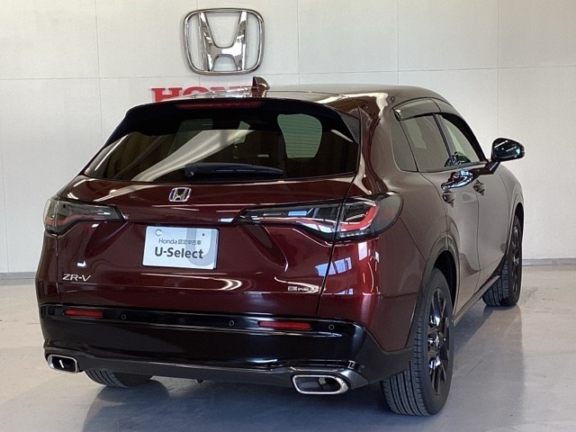 【Honda認定中古車 U-Select】　は3つの安心をお約束します。　1　Hondaのプロが整備した安心。 2　第三者機関がチェックした安心。　3　購入後もHondaが保証する安心。