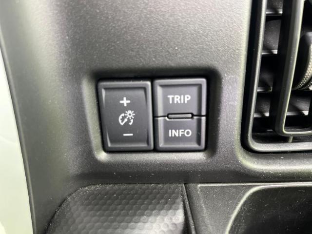 国産車から輸入車まで多様なお客様のニーズのお応えできるように、全国規模で豊富な在庫展開！車のことならWECARSへ！