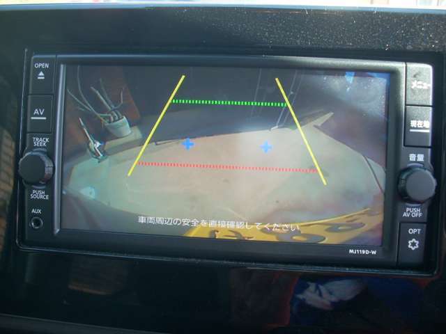 カラーバックモニター付きですぅ～