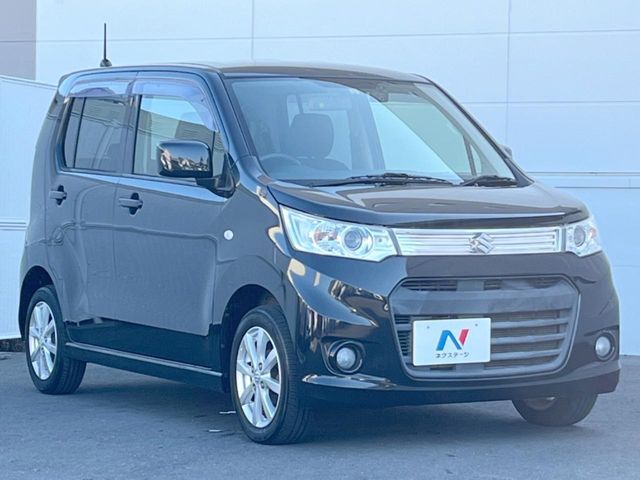 大好評のボディコーティング「弾スプラッシュコート」もご納車までに施工可能。通常のガラスコートと異なる、耐久年数6年の無機質ガラスコーティングが、ボディをキレイな状態に保ってくれます。