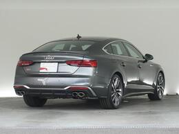 遠方へのご納車も承っております。　ご納車後は最寄のアウディ正規ディーラーで点検整備や保証修理が受けられます。