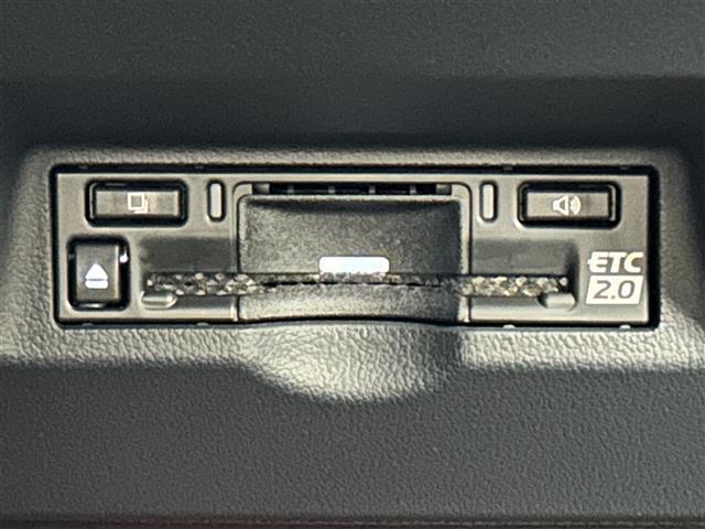 ◆【ETC】有料道路を利用する際に料金所で停止することなく通過できる、ETC車載器（ノンストップ自動料金収受システム機器）が装備されています。セットアップを行うことで利用可能になります。
