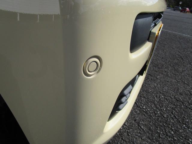 フロントコーナーセンサー装備で狭い道でも安心です