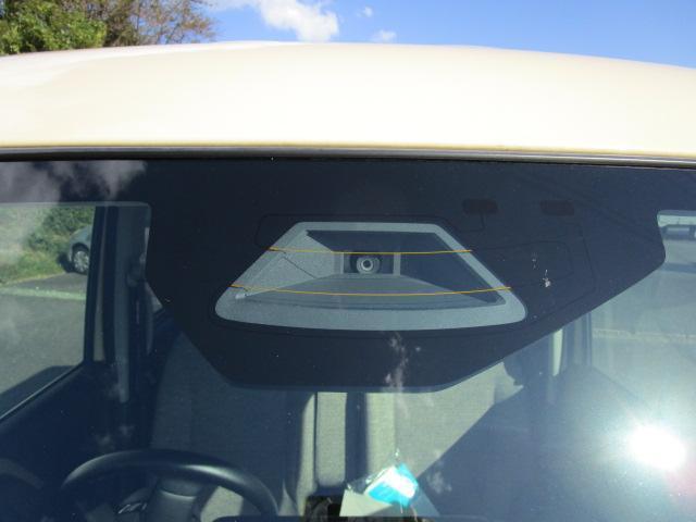 デュアルセンサーブレーキサポート装備、安全運転をサポートします。