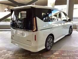 ☆カーナビ・ETC・バックカメラ・ドライブレコーダー等のオプションの取付も承ります☆ご購入の際はご相談下さいませ♪