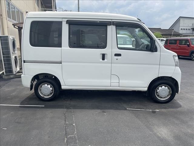 ☆切替4WD☆キーレス☆ヘッドライトレベライザー☆オーバーヘッドコンソール☆走行3.4万☆試乗可能☆オンライン商談・来店予約・試乗予約でご成約特典あり☆下取キャンペーン開催中☆車検パック3.9％☆