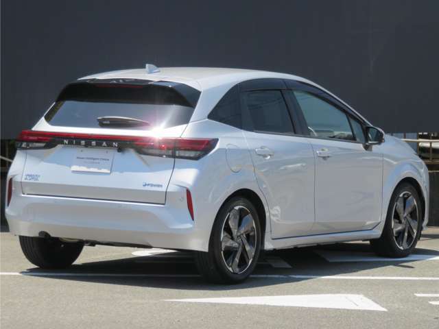 全国共通の日産ワイド保証が1年付きます。エンジン、トランスミッション、エアコンの不調なども日本全国の日産で対応できます。また、有料で3年間まで延長できますよ。