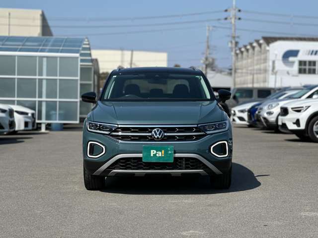 ●プリクラッシュブレーキシステムFrontAssist（歩行者検知対応シティエマージェンシーブレーキ機能付）