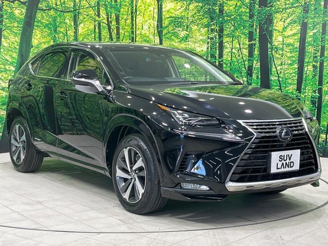 大好評のボディコーティング「弾スプラッシュコート」もご納車までに施工可能。通常のガラスコートと異なる、耐久年数6年の無機質ガラスコーティングが、ボディをキレイな状態に保ってくれます。