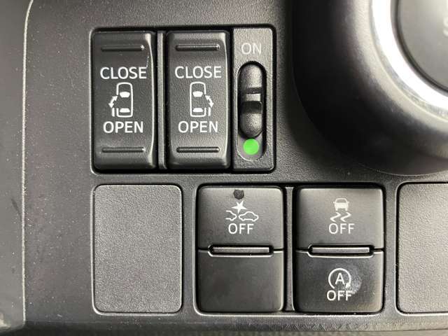 【運転席操作部】快適なドライブを楽しむための機能が装備されています！運転席から触れるので、使いやすいです！除菌プランいれていただくと、さらに清潔で安心していただけます！