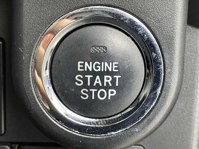 【運転席操作部】快適なドライブを楽しむための機能が装備されています！運転席から触れるので、使いやすいです！除菌プランいれていただくと、さらに清潔で安心していただけます！