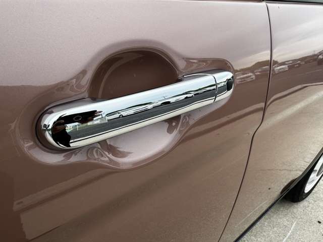 本格的なカフェを併設した新しいコンセプトのお店です！