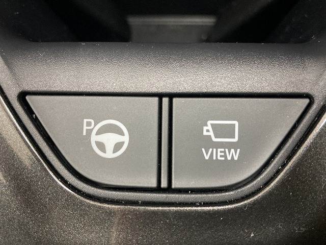 【アドバンスドパーク】駐車場へ到着した際に設定するだけで面倒な駐車をアシストしてくれる便利機能。