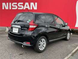 最大104項目を点検・整備法定点検の整備に加え、日産独自の点検整備を実施。基準を満たしていない消耗部品を交換いたします。