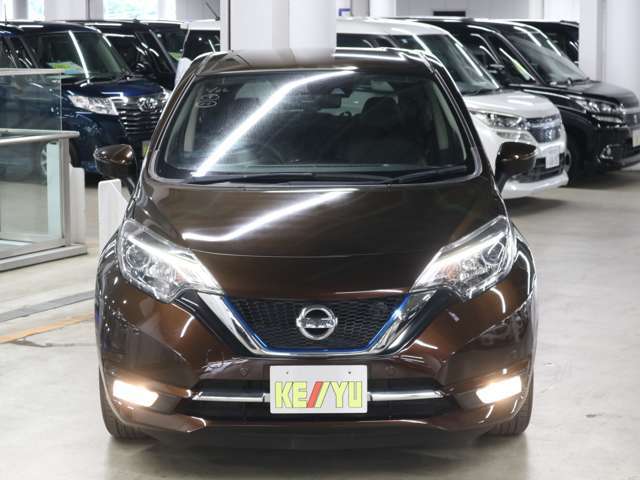 自社陸運局指定工場完備！国家資格車検検査員資格を持った整備士による整備。走行に関係のない所も不具合箇所があれば修理してお渡しいたします。