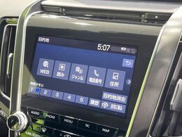 【純正ナビ】人気の純正ナビを装備。オーディオ機能も充実しており、Bluetooth接続すればお持ちのスマホやMP3プレイヤーの音楽を再生可能！毎日の運転がさらに楽しくなります！！