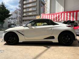 この度は当店のお車をご覧いただきありがとうございます。お問合せはメールまたは、無料電話0078-6003-708539にてお待ちしております。