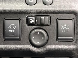 【エマージェンシーブレーキ】走行中に前方の車両等を認識し、衝突しそうな時は警報とブレーキで衝突回避と被害軽減をアシスト。より安全にドライブをお楽しみいただけます。