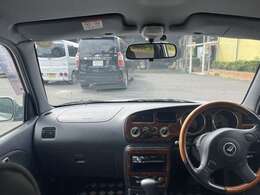 見晴らしがよく視界も広く運転がしやすいです。