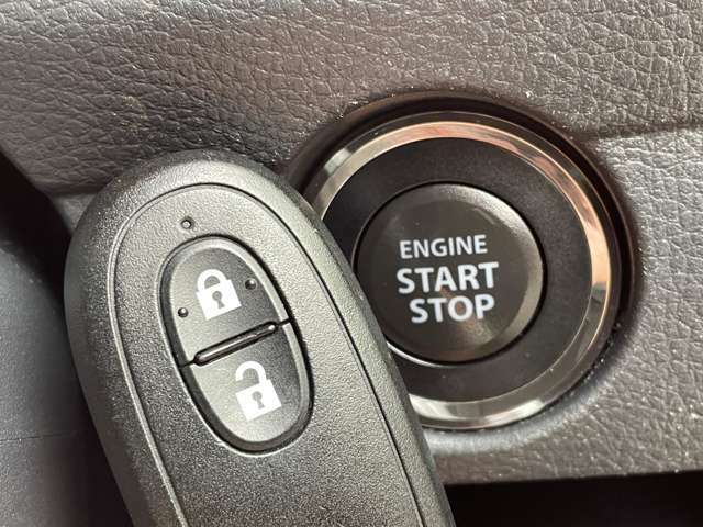 ◆【スマートキー（エンジンスタートストップスイッチ）】スマートキー（電子キー）を持っていれば、スイッチを押すだけでエンジンをかけることができます！