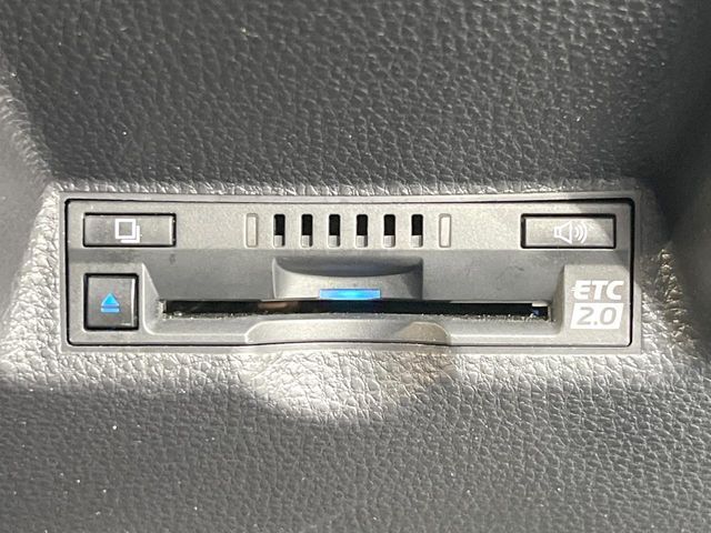 【ETC】高速道路の料金所をストレスなく通過！話題のスポットやサービスエリアに多い「スマートIC」利用時は必須のアイテムです。当店でセットアップを実施、ご納車当日からすぐにご利用いただけます！