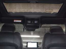 遠方（九州、沖縄除く）のお客様でも陸運局に持ちこまずに名義変更可能ですので店頭納車の場合は余計な諸費用も頂いておりません。遠方陸送納車も格安にてご納車可能です☆自走の場合は交通費相当でお届けも可能です