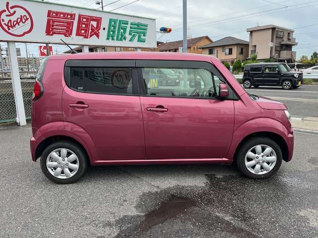 納車前には陸運局指定工場にて徹底した点検整備の後、納車致しますのでご安心下さい！専門のスタッフが点検整備、納車後のメンテナンスも十分可能です！