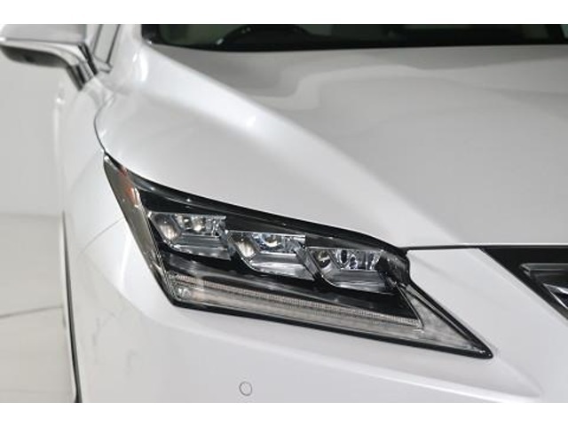 視認性が良く、信頼性も高いLEDヘッドライトです。