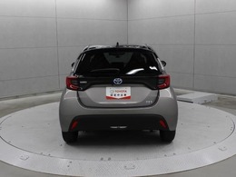 駐車場などにおけるアクセルペダル踏み間違い時の衝突被害軽減に寄与する先進の安全機能インテリジェントクリアランスソナー［パーキングサポートブレーキ（静止物）］が装着されています。