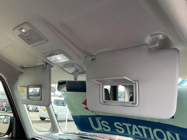 ルームランプとサンバイザー