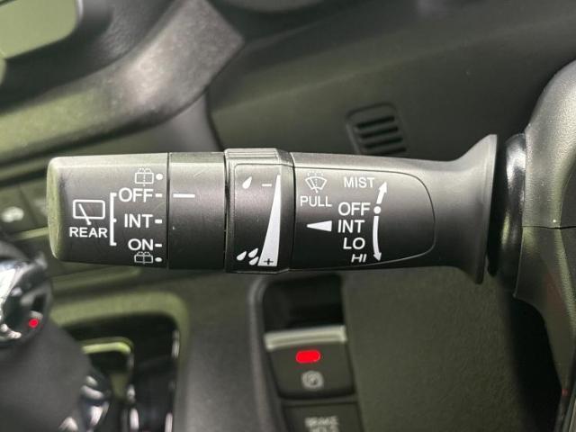 お車に合わせて無料保証以外にも、保証範囲、期間、距離を拡充させた有料保証もご用意しております！中古車の購入が初めてで不安・・・というお客様もご安心ください！