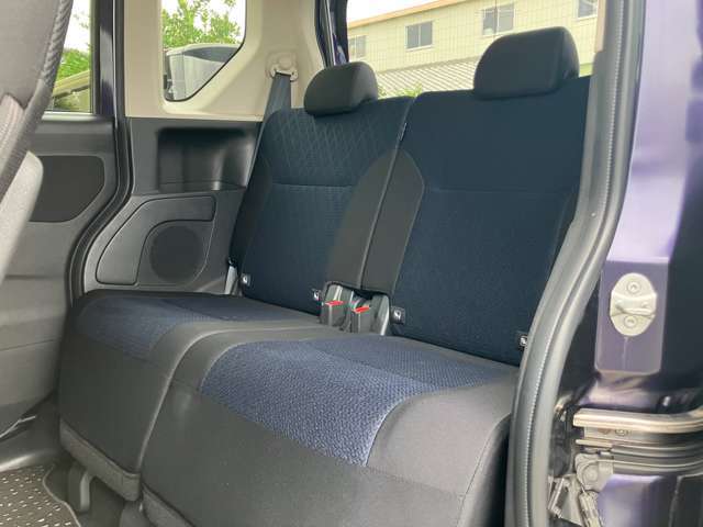 納車前には、点検整備実施、エンジンオイル、オイルエレメント、ブレーキオイル、ワイパーゴム、バッテリー、エンジンオイル添加剤、燃料添加剤、ラジエーター添加剤・ここまでが最低交換部品です。