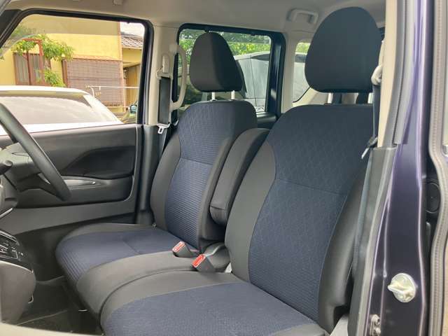 安心して中古車をお買い求めいただける様、当社は第三者機関のプロの鑑定士による、内外装、機関クオリティのチェックを受けることが出来る加盟店です。