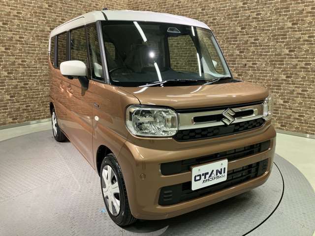 ■親切・丁寧な接客をお約束■　初めてお車のご購入を検討されている方や、お車についてあまり詳しくない方にも分かりやすい接客を心掛けております。女性営業スタッフも在籍！購入に不安がある女性の方もぜひ♪
